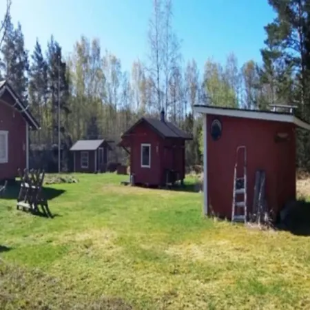 Campingplads Rentukka - Saehkoettoemaet Yoepymismoekit - Off-grid *