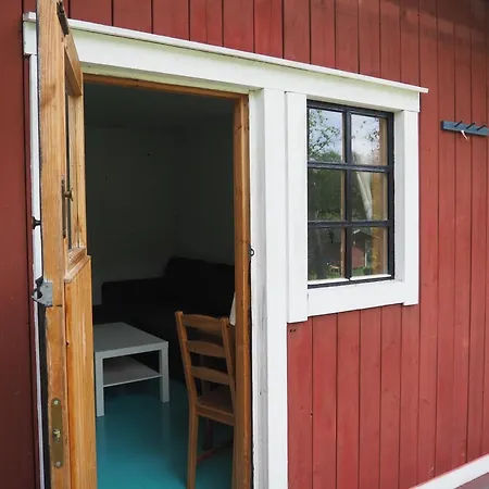 Rentukka - Saehkoettoemaet Yoepymismoekit - Off-grid *