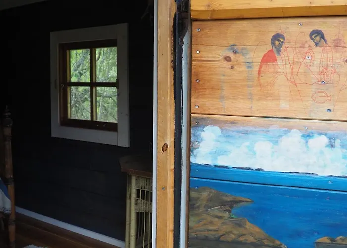 אתר קמפינג Rentukka - Saehkoettoemaet Yoepymismoekit - Off-grid Saris