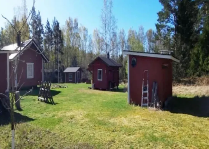 אתר קמפינג Rentukka - Saehkoettoemaet Yoepymismoekit - Off-grid *