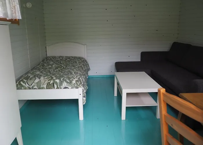 Rentukka - Saehkoettoemaet Yoepymismoekit - Off-grid *